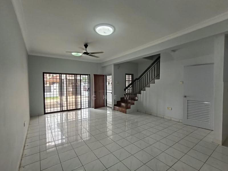Rumah Teres 2-Tingkat untuk Dijual di Bandar Baru Permas Jaya (Permas Jaya) - Chew Jia Jia - Living Room - PropertyGuru.com.my