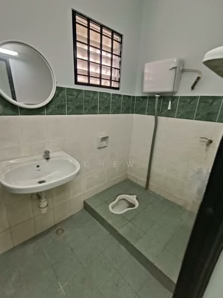Rumah Teres 2-Tingkat untuk Dijual di Bandar Baru Permas Jaya (Permas Jaya) - Chew Jia Jia - Bathroom - PropertyGuru.com.my