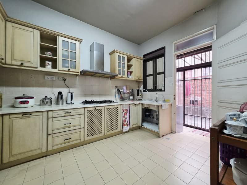 Rumah Teres 2 Tingkat untuk Dijual di Seri Utama Damansara (Kota Damansara) - Debbie Tea - Kitchen - PropertyGuru.com.my