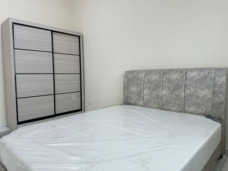 Service Residence for Rent at Sky Oasis Residence (Pangsapuri Oasis 1) - Alex How - Bedroom - PropertyGuru.com.my