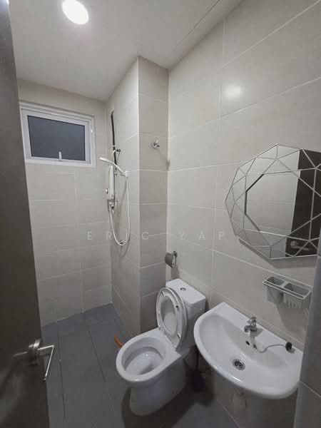 Kondominium untuk Disewa di Iris Residence - Eric Yap - Bathroom - PropertyGuru.com.my