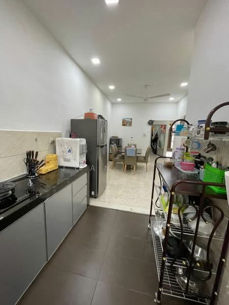1-storey Terraced House for Sale in Taman Perling (Perling) - Joan Sin - Kitchen - PropertyGuru.com.my