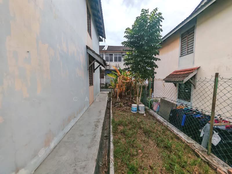 2-storey Terraced House for Sale in Johor Bahru (Johor) - Caera Ng - Exterior - PropertyGuru.com.my