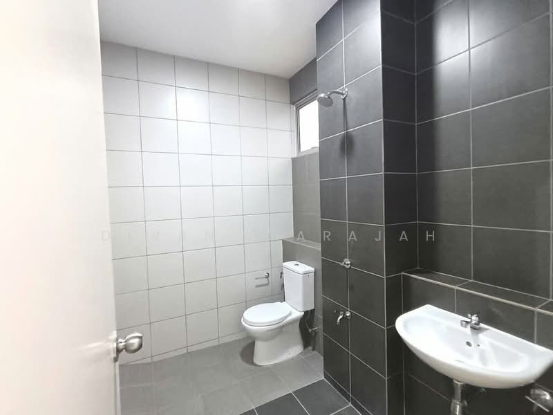 2-storey Terraced House for Rent in Seremban (Negeri Sembilan) - Devan Tiarajah - Bathroom - PropertyGuru.com.my