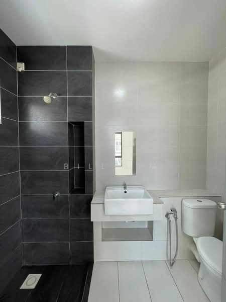 2-storey Terraced House for Rent in Shah Alam (Selangor) - Bill Lim - Bathroom - PropertyGuru.com.my