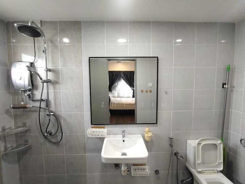 Condominium for Rent at The Edge Residence - Qi Zhi Lim - Bathroom - PropertyGuru.com.my