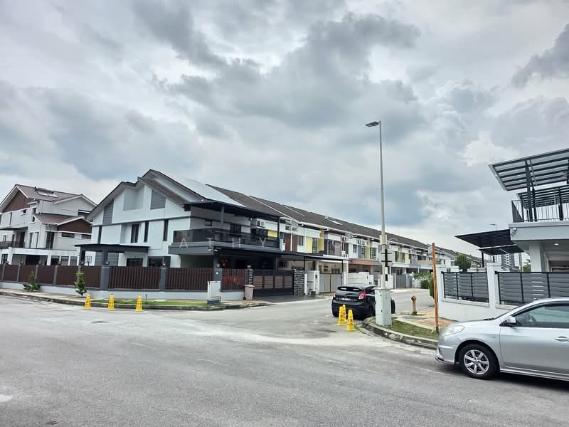 Sutera Damansara untuk Untuk Dijual - RM 999,999, Mac 2026 - Exterior - PropertyGuru.com.my