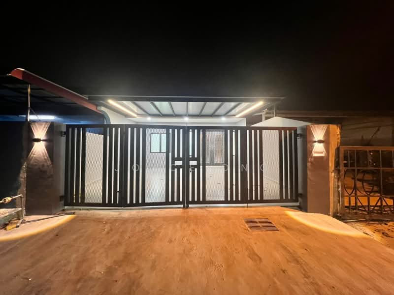 1-storey Terraced House for Sale in Ulu Tiram (Johor) - Joyce Ong - Exterior - PropertyGuru.com.my