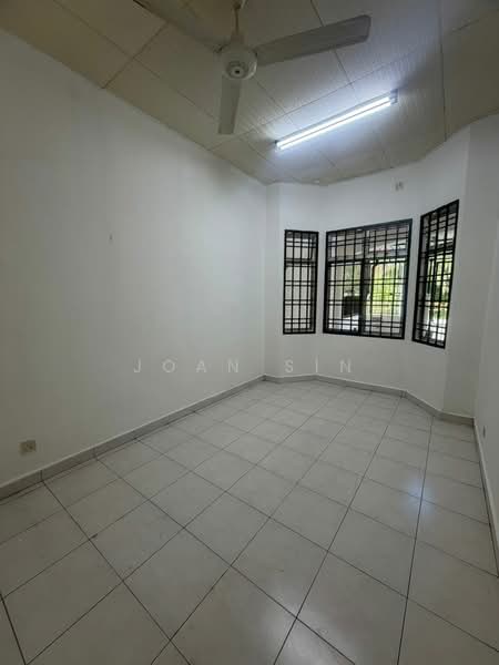 1-storey Terraced House for Sale in Taman Bestari Indah (Ulu Tiram) - Joan Sin - Interior - PropertyGuru.com.my