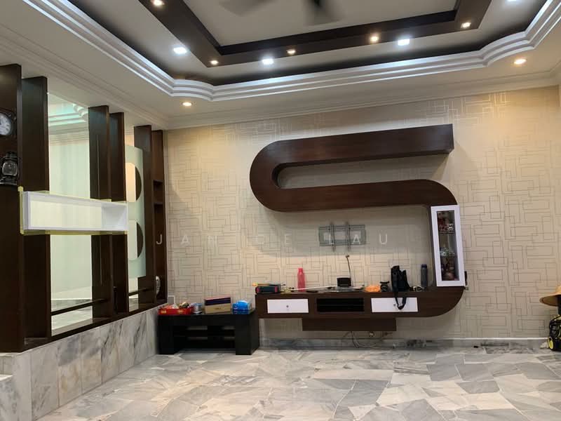 Taman Serdang Raya untuk Untuk Dijual - RM 800,000, Mac 2026 - Living Room - PropertyGuru.com.my