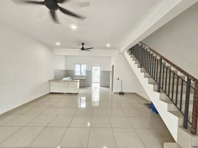 2-storey Terraced House for Rent in Bandar Rimbayu (Telok Panglima Garang) - Leon Goh - Kitchen - PropertyGuru.com.my