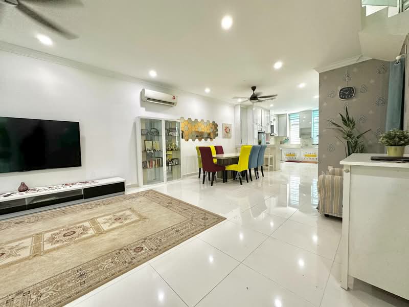 Bangi Avenue 3 Seksyen 7 Bangi Kajang Selangor untuk Untuk Dijual - RM 650,000, Mac 2026 - Living Room - PropertyGuru.com.my