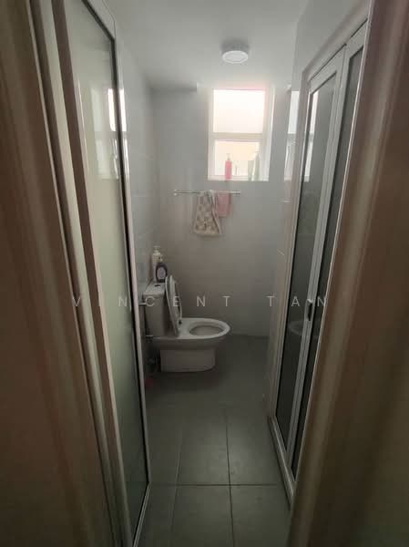 Skyridge Garden untuk Untuk Disewa - RM 2,500 /bulan, Mac 2026 - Bathroom - PropertyGuru.com.my