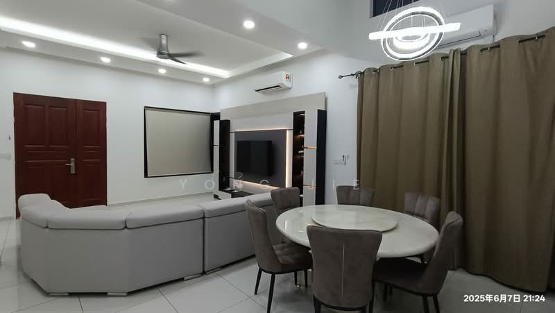 Garden Villas, Bukit Indah untuk Untuk Dijual - RM 1,750,000, Mac 2026 - Living Room - PropertyGuru.com.my