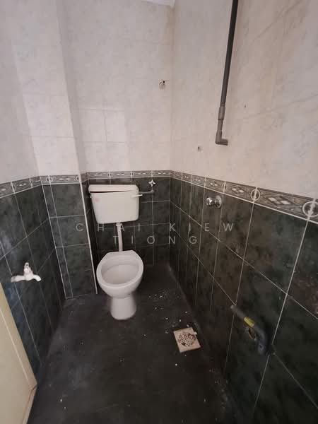 Kampung Kempadang Baru untuk Untuk Dijual - RM 450,000, Mac 2026 - Bathroom - PropertyGuru.com.my