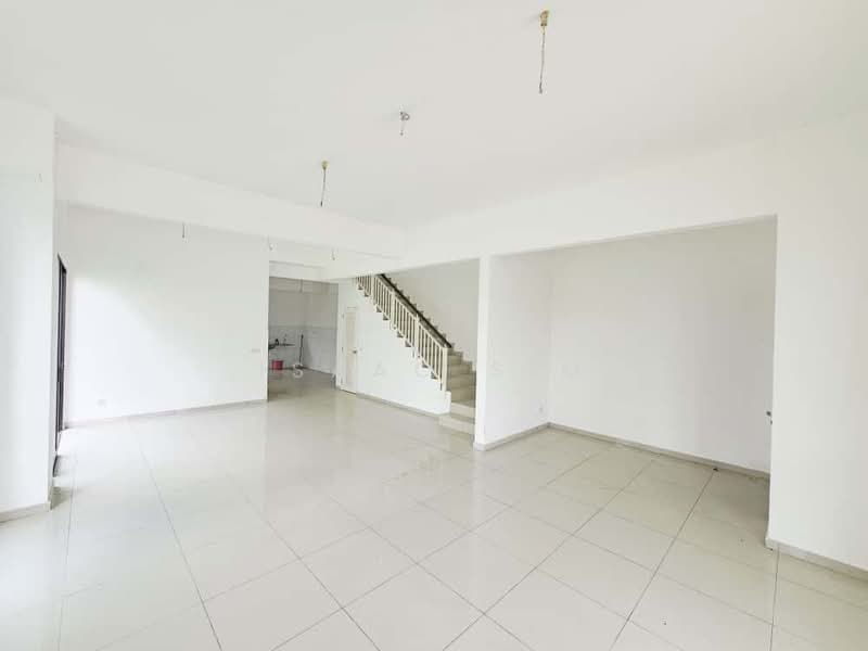 Cluster House for Sale in Setia Ecohill (Semenyih) - Isaac Sim - Living Room - PropertyGuru.com.my