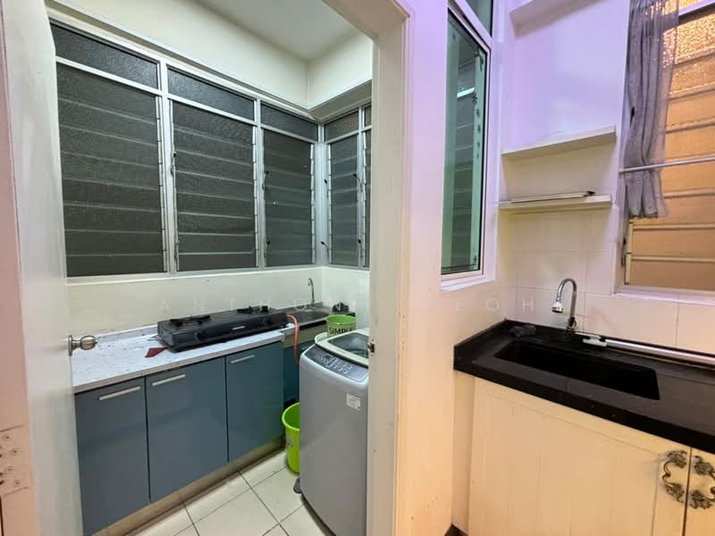 The Oasis untuk Untuk Disewa - RM 2,000 /bulan, Mac 2026 - Kitchen - PropertyGuru.com.my