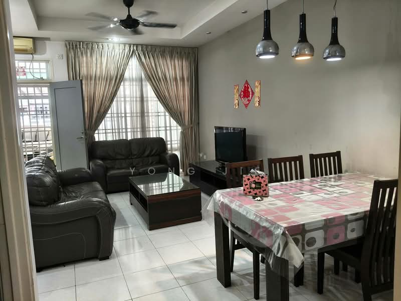 2.5-storey Terraced House for Sale in Taman Setia Indah (Tebrau) - Yong Jie - Living Room - PropertyGuru.com.my