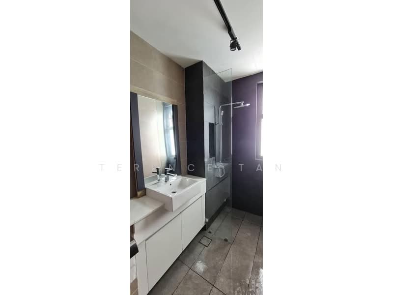 Kediaman Servis untuk Disewa di Setia Sky 88 - Terence Tan - Bathroom - PropertyGuru.com.my