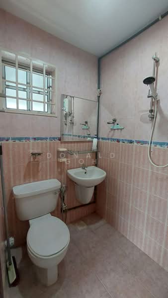 Bercham @Tasek Timur Intermediate Corner Double Storey untuk Untuk Dijual - RM 568,000, Mac 2026 - Bathroom - PropertyGuru.com.my