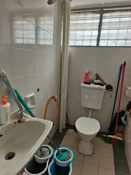 2.5-storey Terraced House for Sale in Taman Sri Bintang (Kepong) - Kelly Lai - Bathroom - PropertyGuru.com.my
