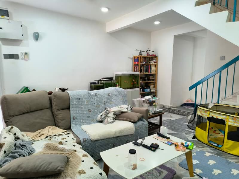 2.5-storey Terraced House for Sale in Taman Sri Bintang (Kepong) - Kelly Lai - Living Room - PropertyGuru.com.my