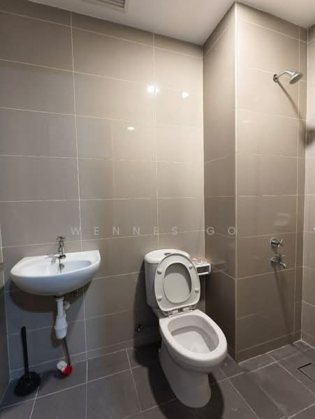 Service Residence for Sale at The Astaka @ 1 Bukit Senyum - Wennes Go - Bathroom - PropertyGuru.com.my