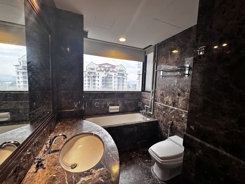Sri Tiara Residences untuk Untuk Disewa - RM 2,400 /bulan, Mac 2026 - Bathroom - PropertyGuru.com.my