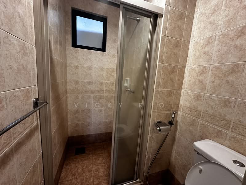 Sri Tiara Residences untuk Untuk Disewa - RM 2,400 /bulan, Mac 2026 - Bathroom - PropertyGuru.com.my