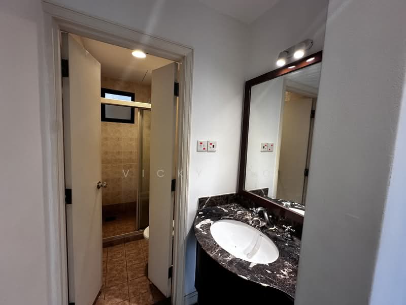 Sri Tiara Residences untuk Untuk Disewa - RM 2,400 /bulan, Mac 2026 - Bathroom - PropertyGuru.com.my