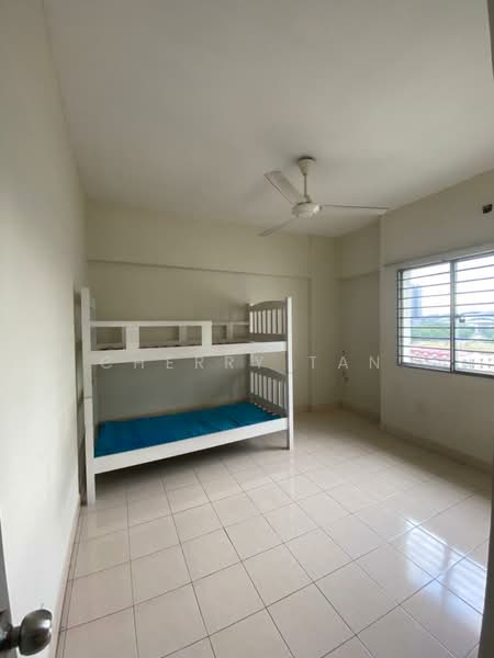 Pangsapuri Persanda untuk Untuk Disewa - RM 1,700 /bulan, Mac 2026 - Bedroom - PropertyGuru.com.my