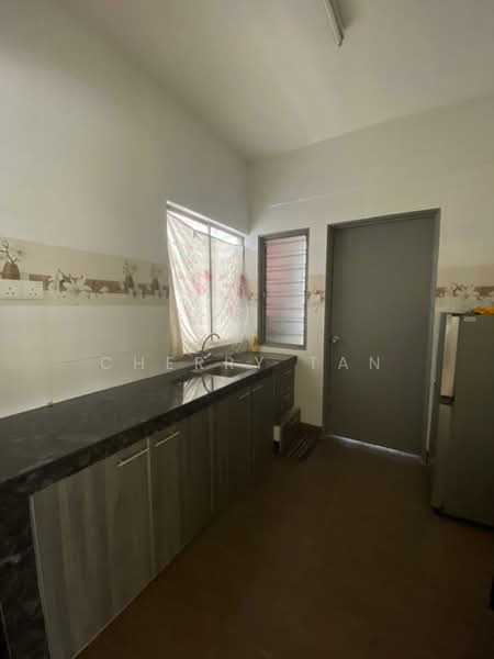 Pangsapuri Persanda untuk Untuk Disewa - RM 1,700 /bulan, Mac 2026 - Kitchen - PropertyGuru.com.my