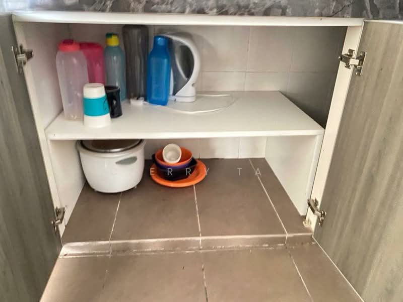 Pangsapuri Persanda untuk Untuk Disewa - RM 1,700 /bulan, Mac 2026 - Kitchen - PropertyGuru.com.my