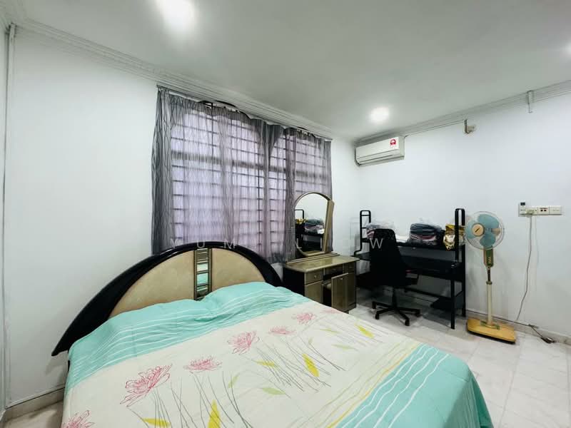 Bungalow for Sale in Taman Iskandar (Johor Bahru) - Yumi Liow - Bedroom - PropertyGuru.com.my