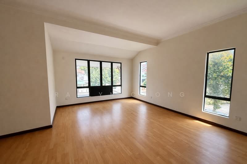 2.5-storey Terraced House for Sale in Bandar Kinrara Seksyen 1 (Bandar Kinrara) - Raelyn Chong - Living Room - PropertyGuru.com.my