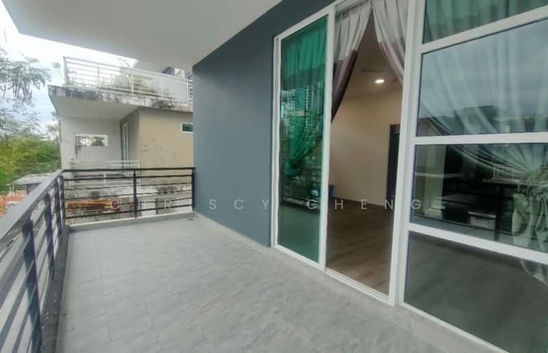 Mount Austin Mounts Austins untuk Untuk Disewa - RM 5,500 /bulan, Mac 2026 - Balcony - PropertyGuru.com.my
