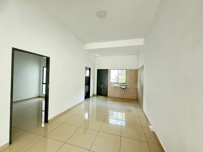 Taman Scientex Rawang untuk Untuk Disewa - RM 2,000 /bulan, Mac 2026 - Kitchen - PropertyGuru.com.my
