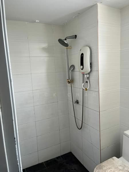 Apartment for Sale at Silk Residence - Nick Chan - Bathroom - PropertyGuru.com.my