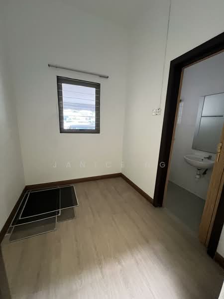 Sierramas West untuk Untuk Dijual - RM 1,800,000, Mac 2026 - Interior aid room  - PropertyGuru.com.my