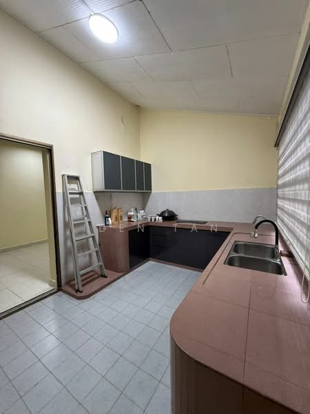 2-storey Terraced House for Sale in Taman Desa Cemerlang (Ulu Tiram) - Iden Tan - Kitchen - PropertyGuru.com.my