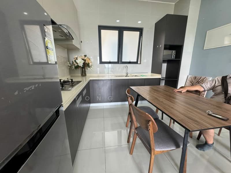Amberside @ Country Garden Danga Bay untuk Untuk Disewa - RM 3,000 /bulan, Mac 2026 - Kitchen - PropertyGuru.com.my