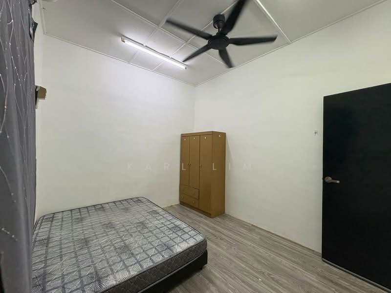 Jalan Landak, Taman Abad untuk Untuk Disewa - RM 2,800 /bulan, Mac 2026 - Bedroom - PropertyGuru.com.my