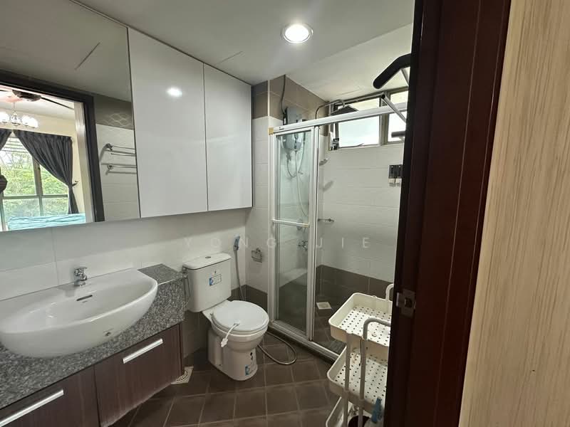 Molek Pine 2 untuk Untuk Disewa - RM 2,800 /bulan, Mac 2026 - Bathroom - PropertyGuru.com.my
