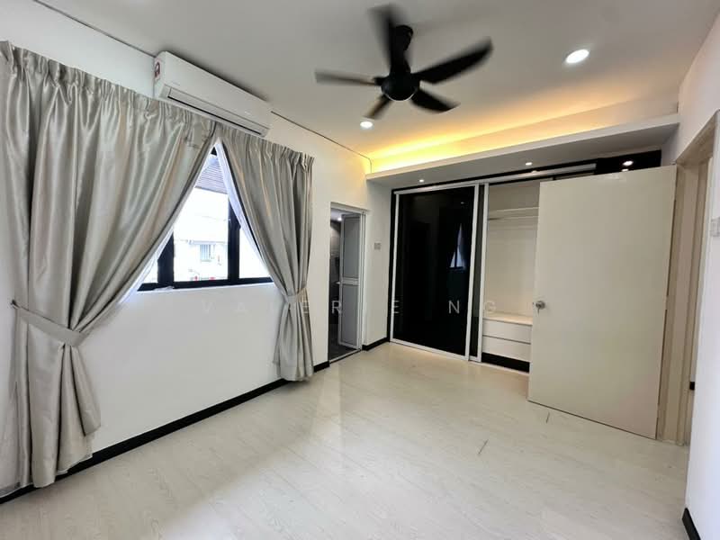 Rumah Teres 2 Tingkat untuk Dijual di Bandar Menjalara (Kuala Lumpur) - Valerie Ng - Bedroom - PropertyGuru.com.my