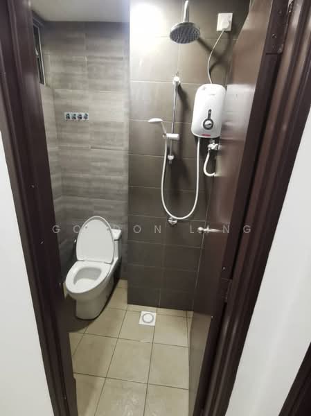 Service Residence for Rent at Symphony Tower (Menara Simfoni) - Gordon Ling - Bathroom - PropertyGuru.com.my