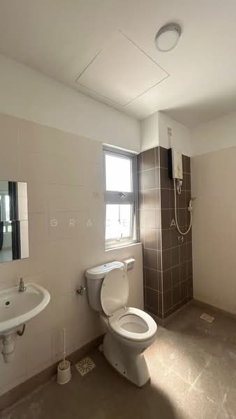 Service Residence for Rent at Saville @ Kajang - Grace Ha - Bathroom - PropertyGuru.com.my