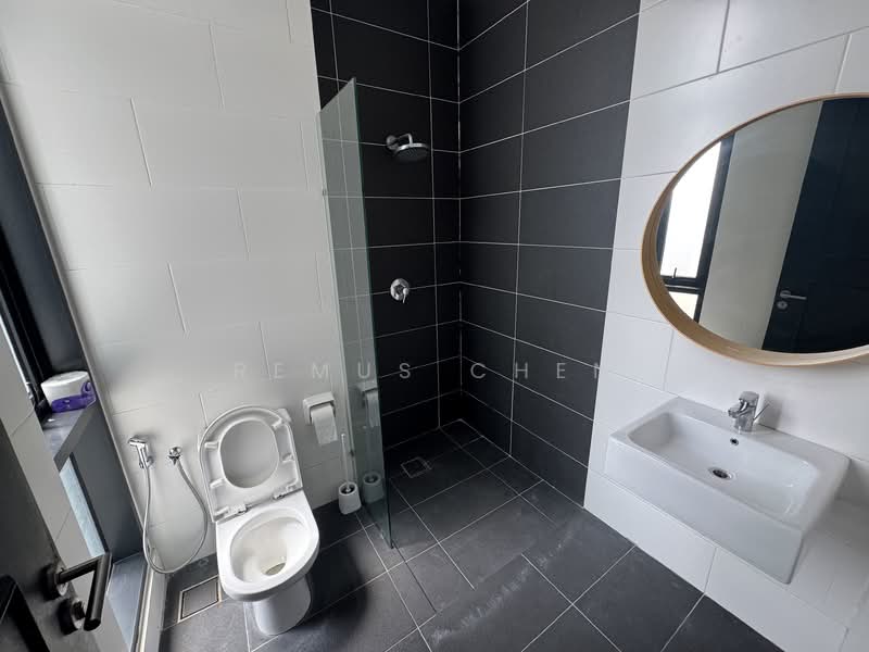 Condominium for Sale at Dua Menjalara - Remus Chen - Bathroom - PropertyGuru.com.my