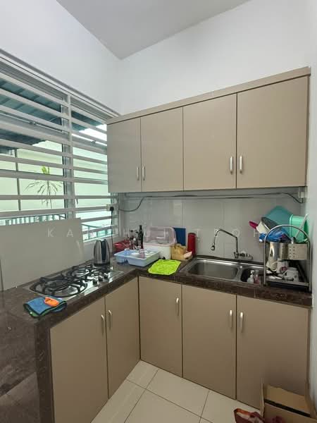 Taman Kota Permai untuk Untuk Dijual - RM 1,200,000, Mac 2026 - Kitchen - PropertyGuru.com.my