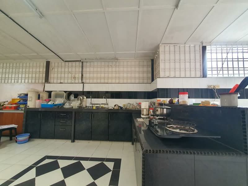 Seksyen 4 untuk Untuk Dijual - RM 2,300,000, Mac 2026 - Kitchen - PropertyGuru.com.my