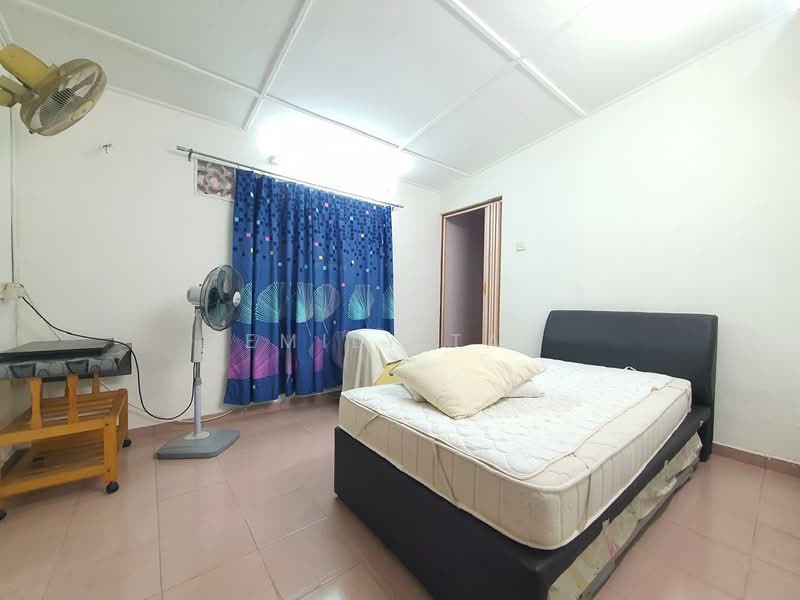 Seksyen 4 untuk Untuk Dijual - RM 2,300,000, Mac 2026 - Bedroom - PropertyGuru.com.my